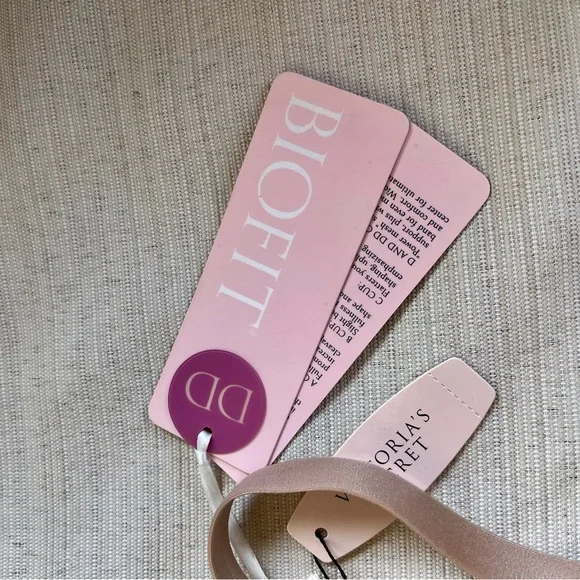 NWT Victoria’s Secret Discontinued Bio-Fit 7-Way Bra in Size DD - Picture 9 of 12